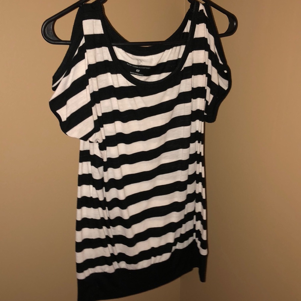 Cold shoulder top